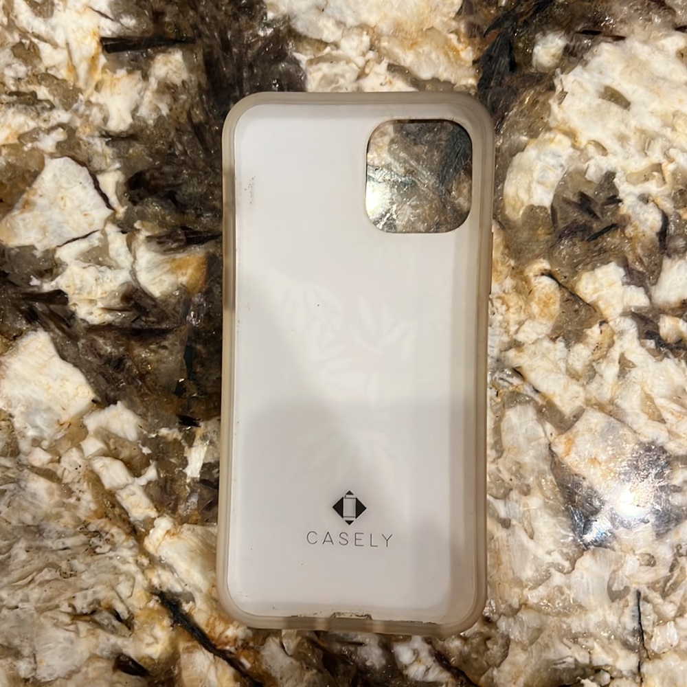 iPhone 11 Pro case - Picture 2 of 2